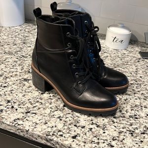 COPY - Blqck ankle boots